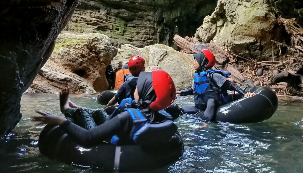 Santirah Body Rafting