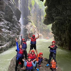 Body Rafting Green Canyon